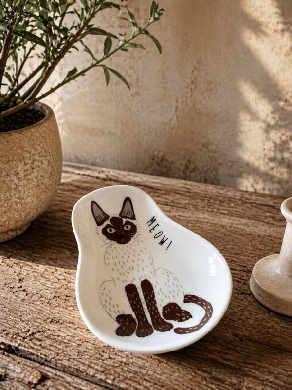Lille porcelæns skål med kat