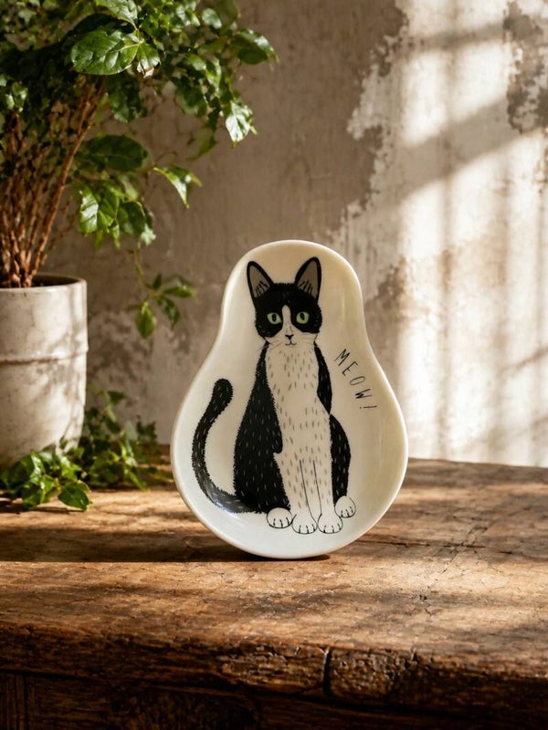 Lille porcelæns skål med kat
