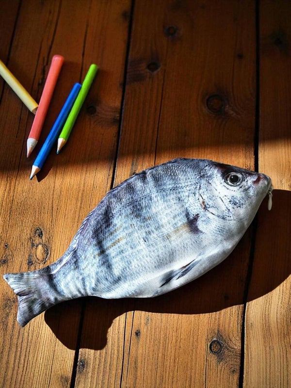 Sjovt penalhus i form af en fisk