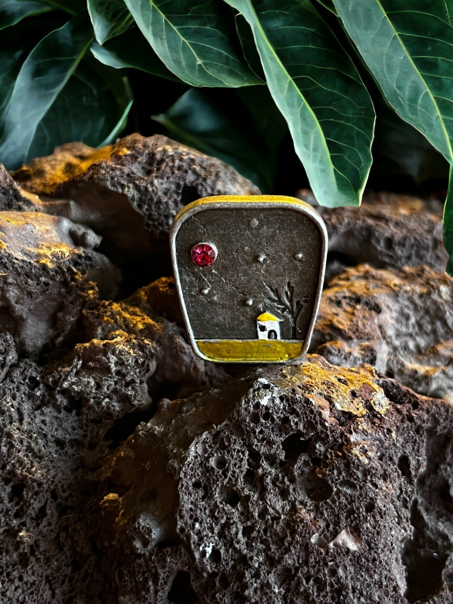 Flot rustik ringe med hus og måne