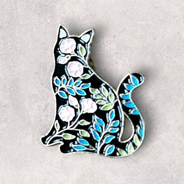 Pin - kat med blomster