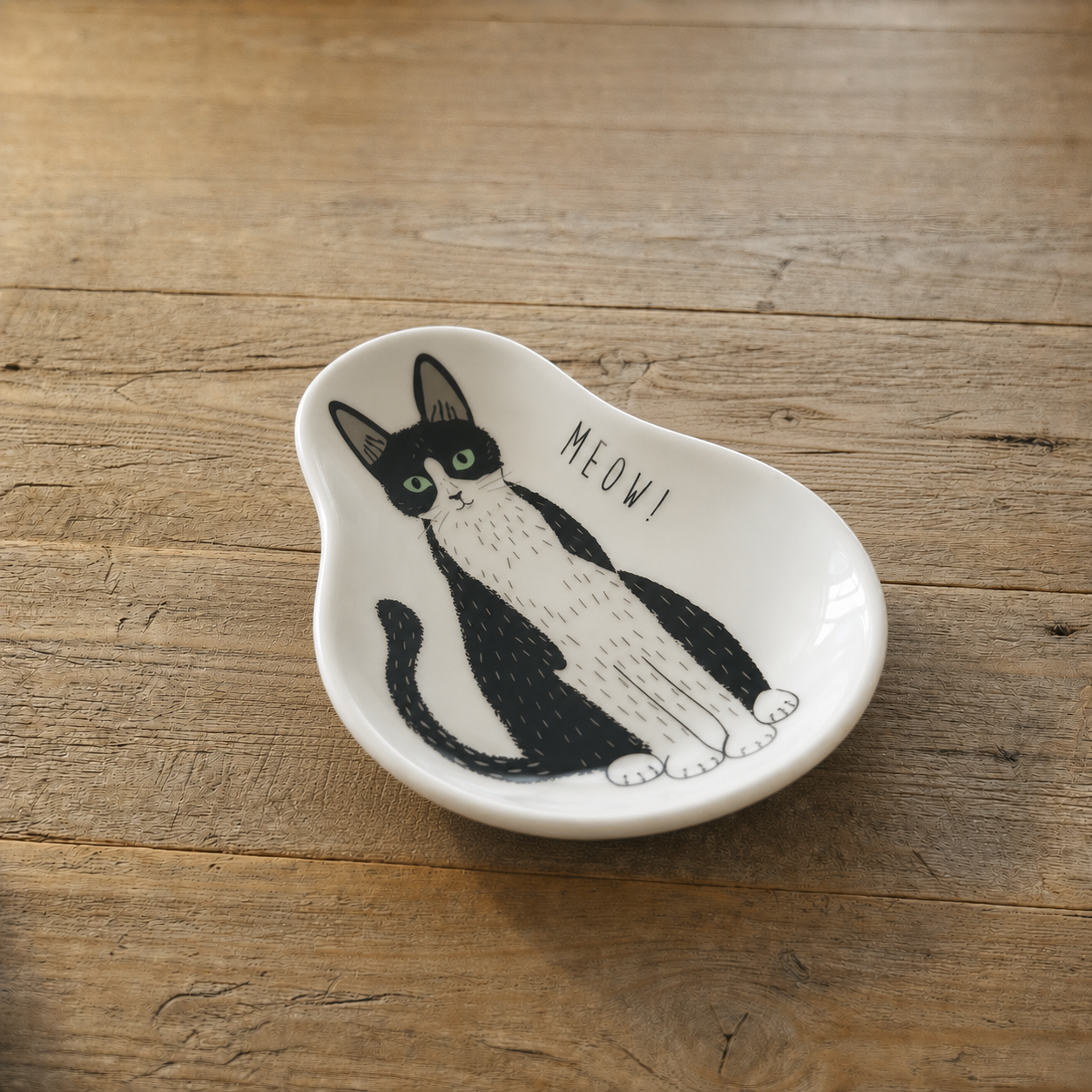 Lille porcelæns skål med kat