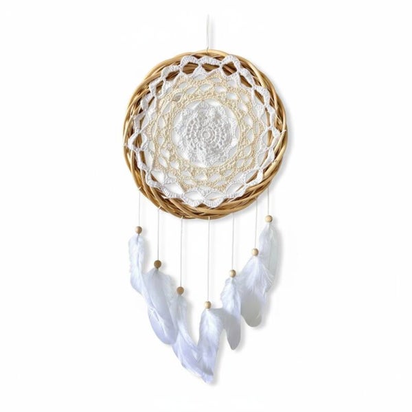 Hæklet midte i flettet ring af pil