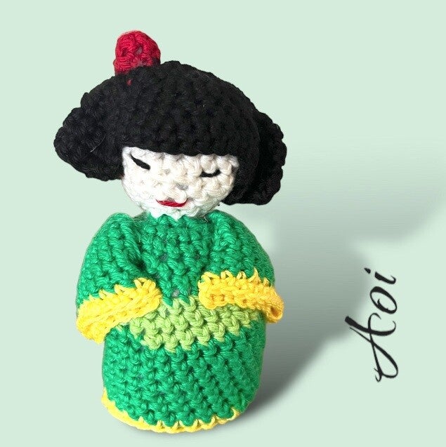 Aoi - hæklet kokeshi