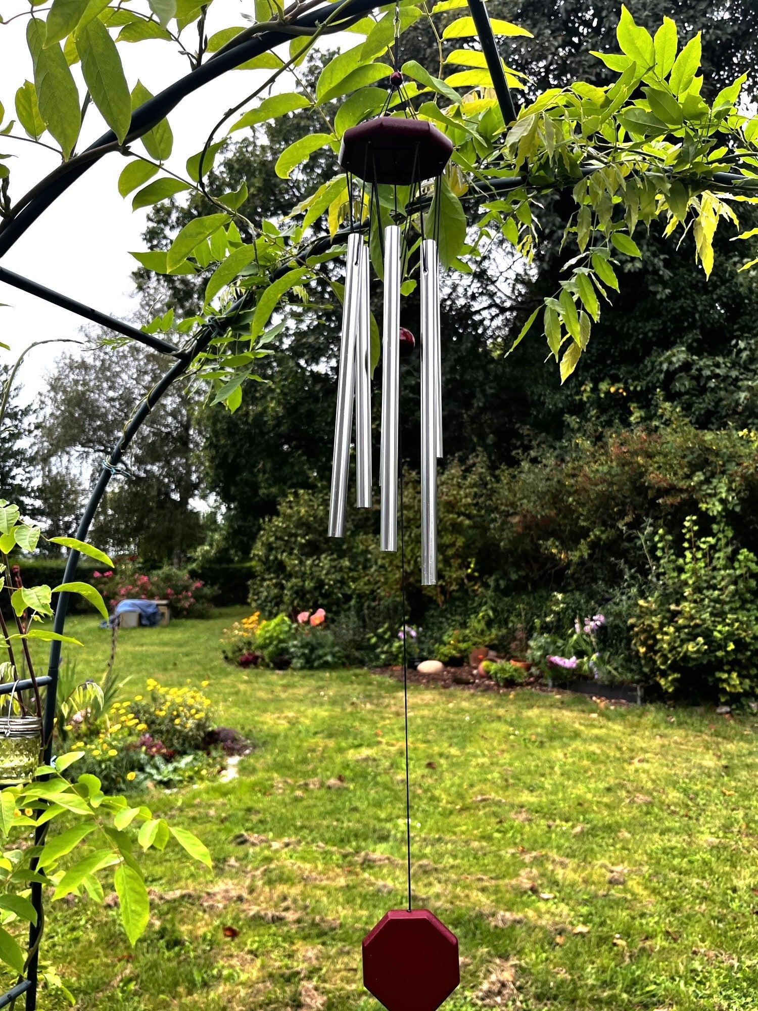 Vindspil i træ og metal