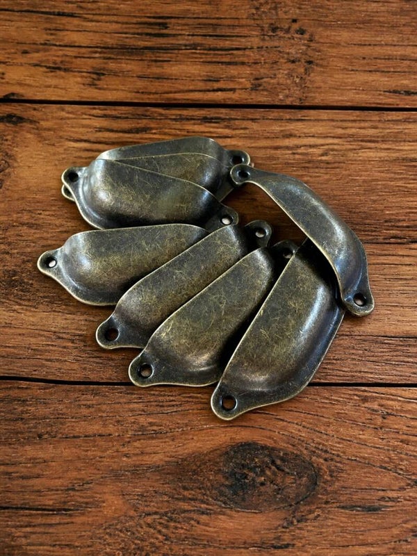 Skålgreb i antik metal