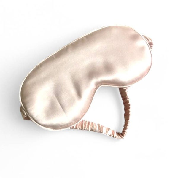Lyserød silke sovemaske