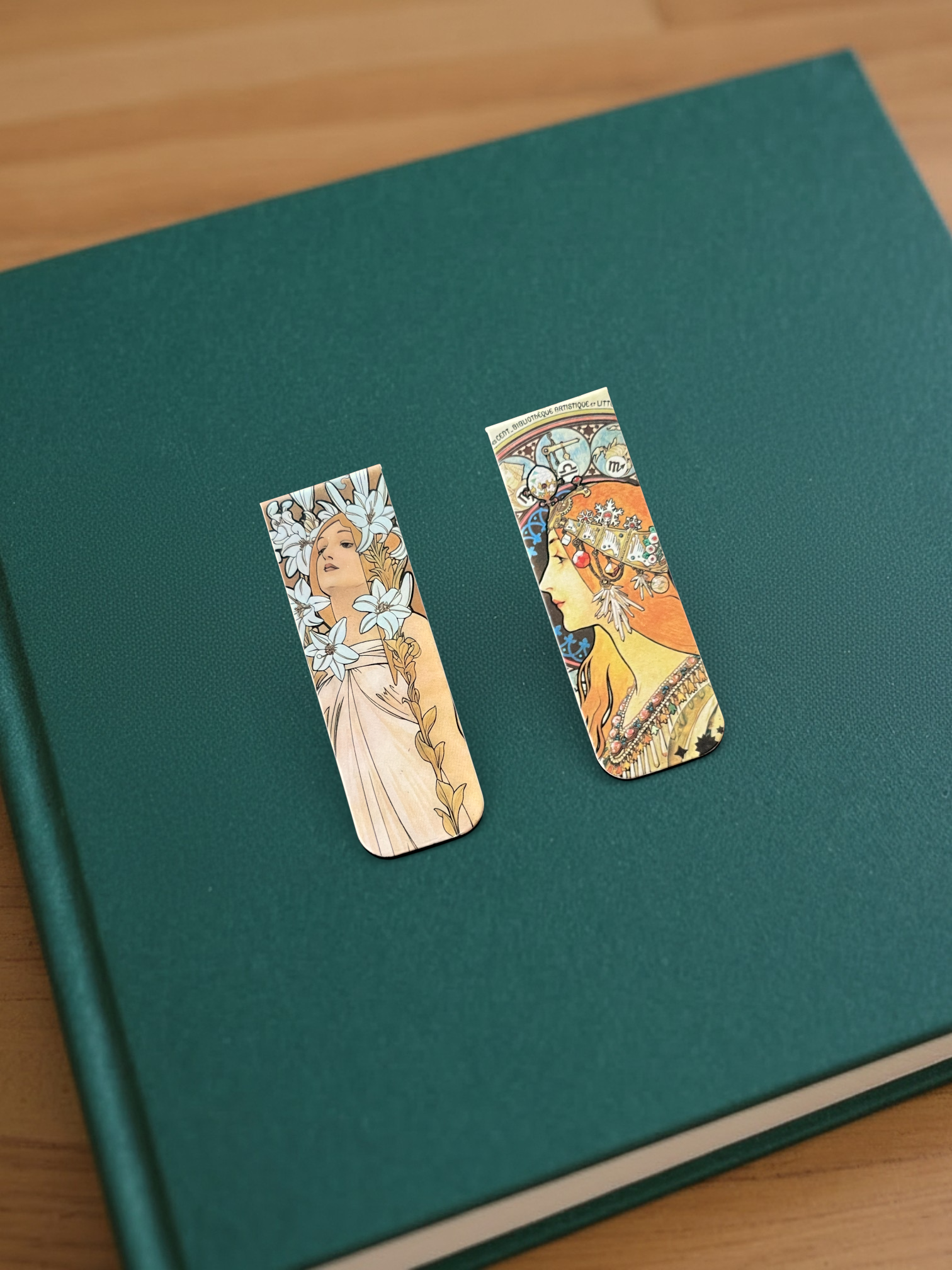 Magnet bogmærker - Mucha kvinder - 2 stk