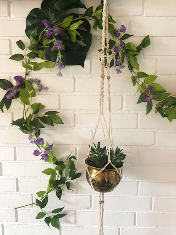 Messing potte m hul mønster i macrame ophæng