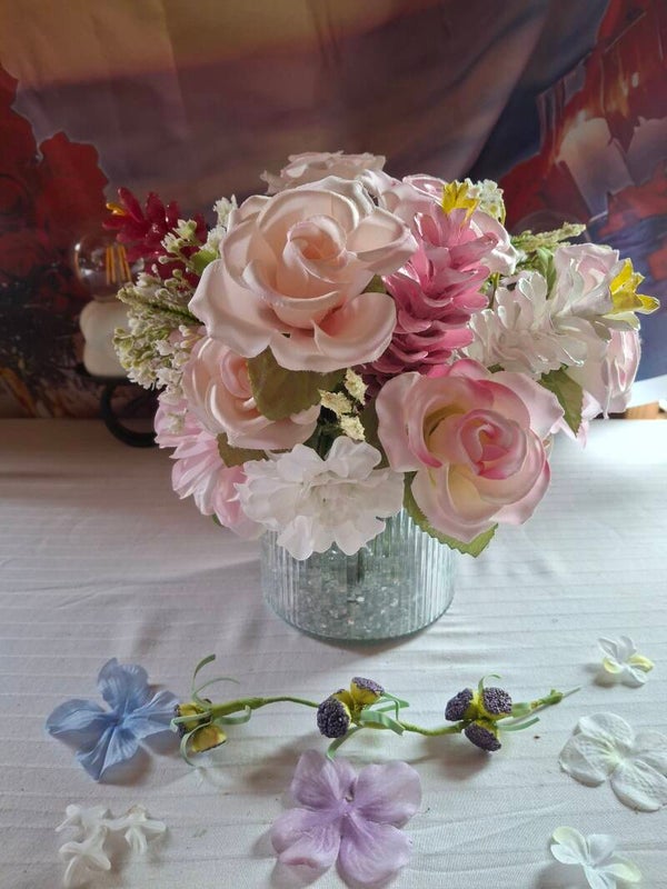 # 18 Pink and White Roses