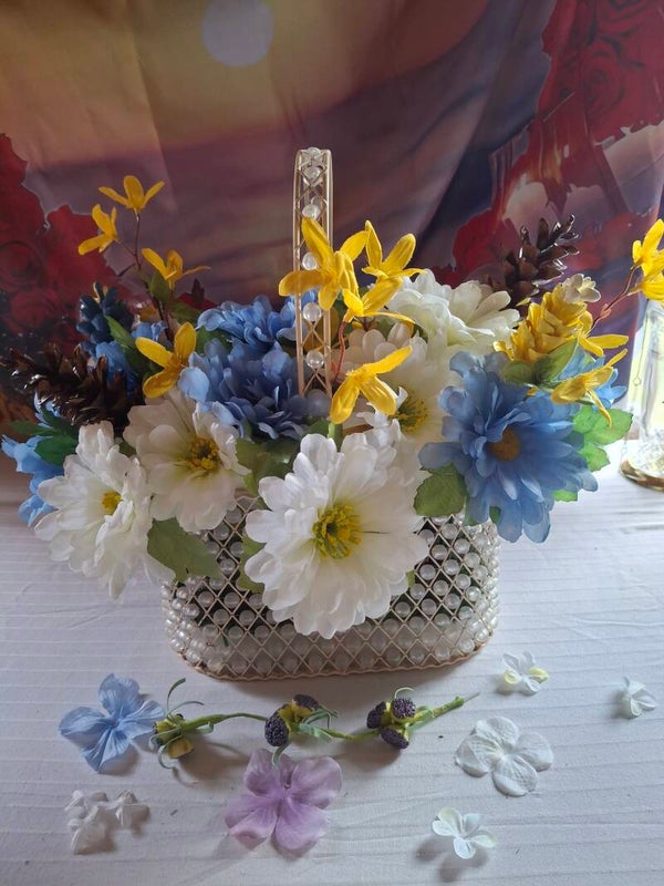 #26 Blue and White arrangement