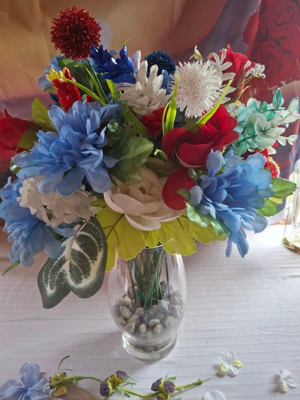 #30 Medium Patriotic Arrangement