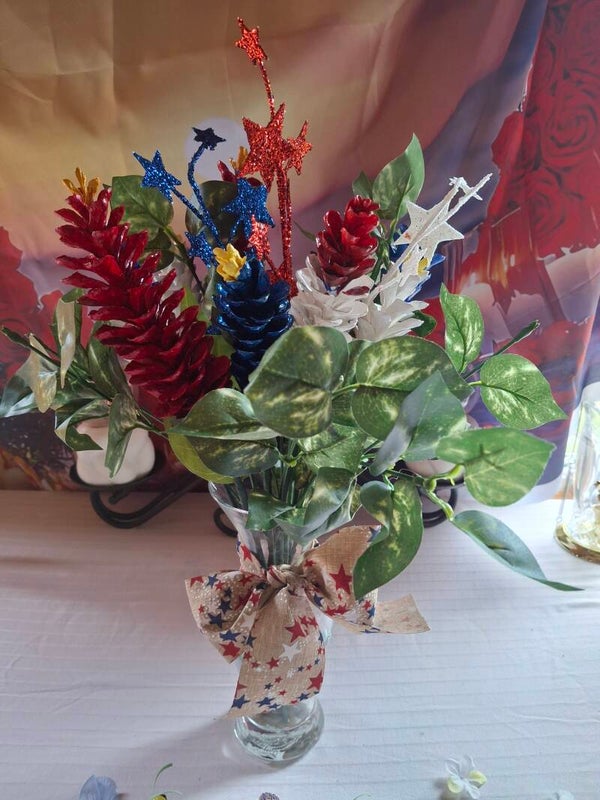 #31 Pine Cone Patriotic Arrangement