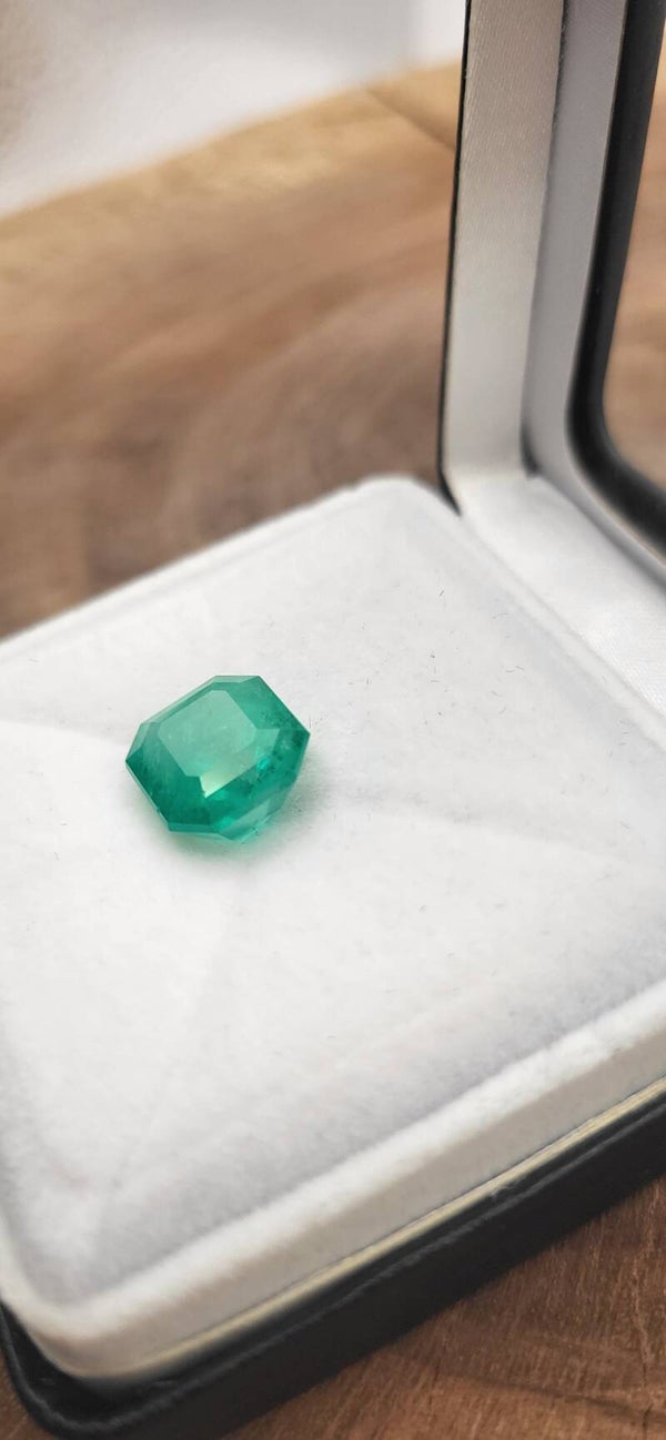 Smaragd 6,620 Ct.