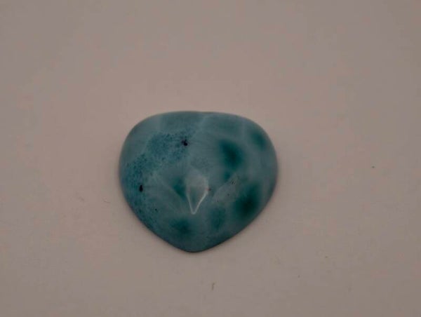 Gebohrter Larimar in Herzform – Dominikanische Republik