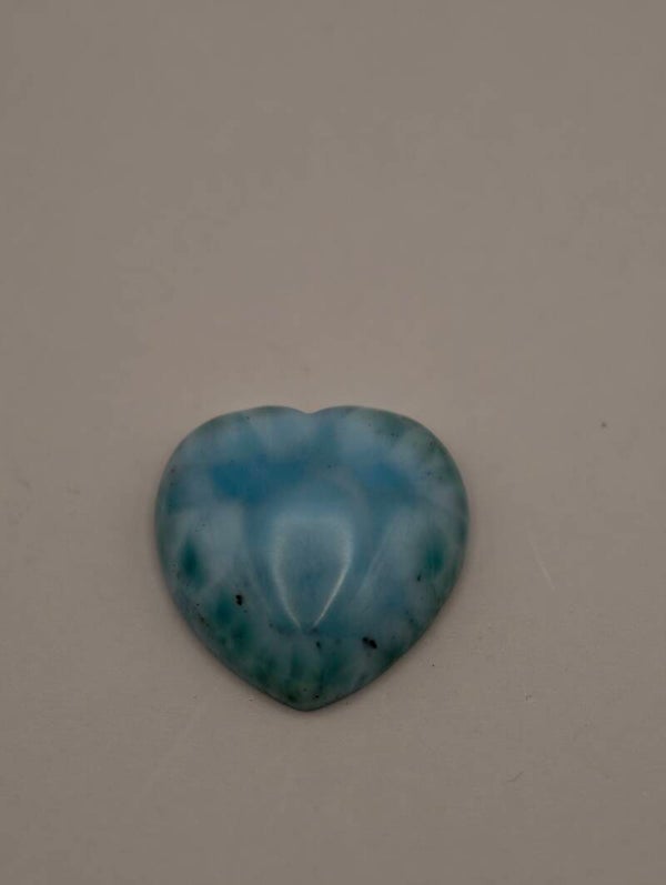 Gebohrter Larimar in Herzform – Dominikanische Republik