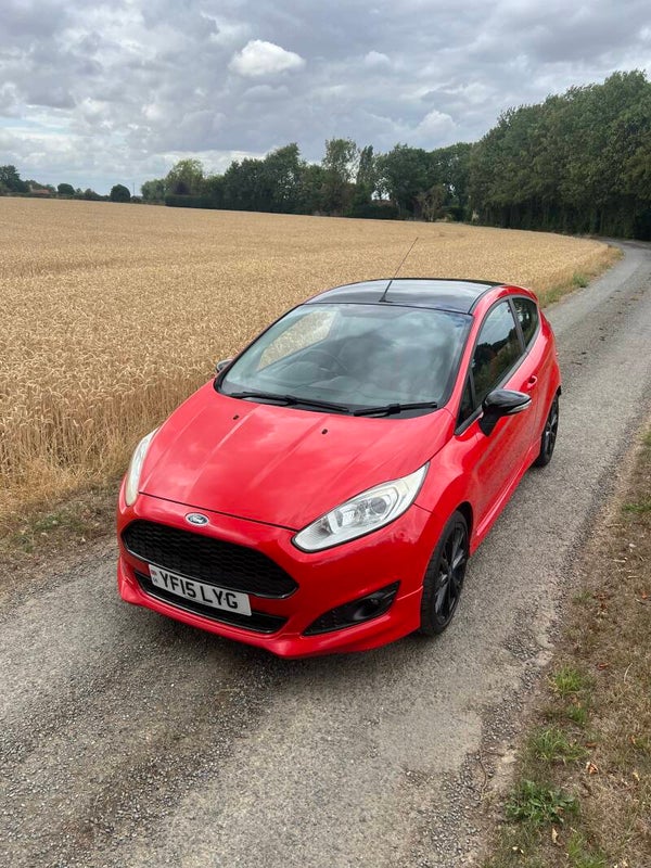 2015 Ford Fiesta Zetec S 1.0L Red Edition