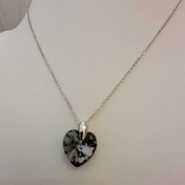 Collier en argent pendentif coeur en cristal de Swarovski