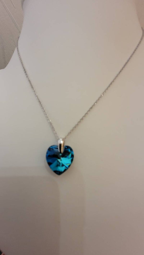 Collier en argent pendentif coeur en cristal de Swarovski