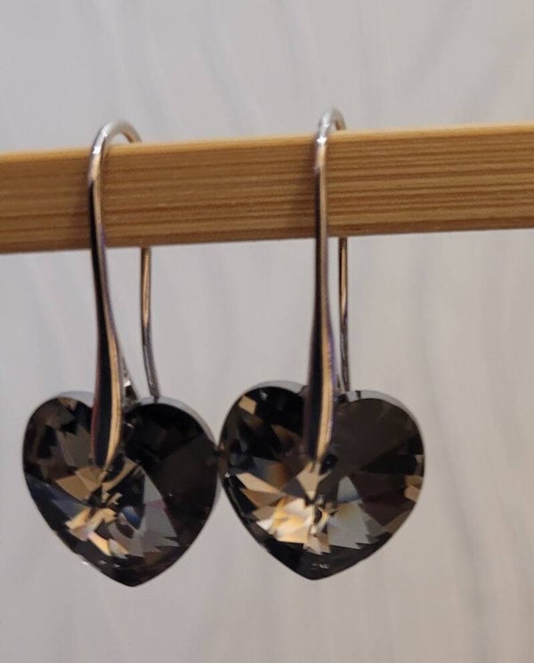 Boucles d'oreilles en métal argenté cœurs en cristal de Swarovski