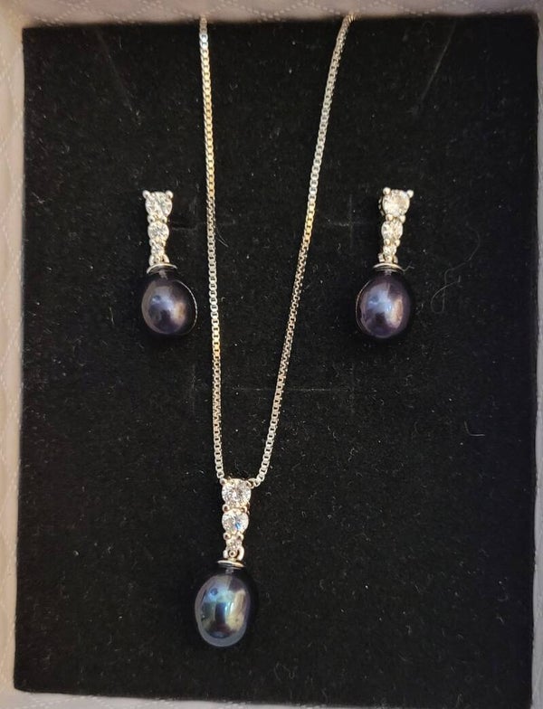 Parure en argent collier et boucles d'oreilles véritables perles naturelles