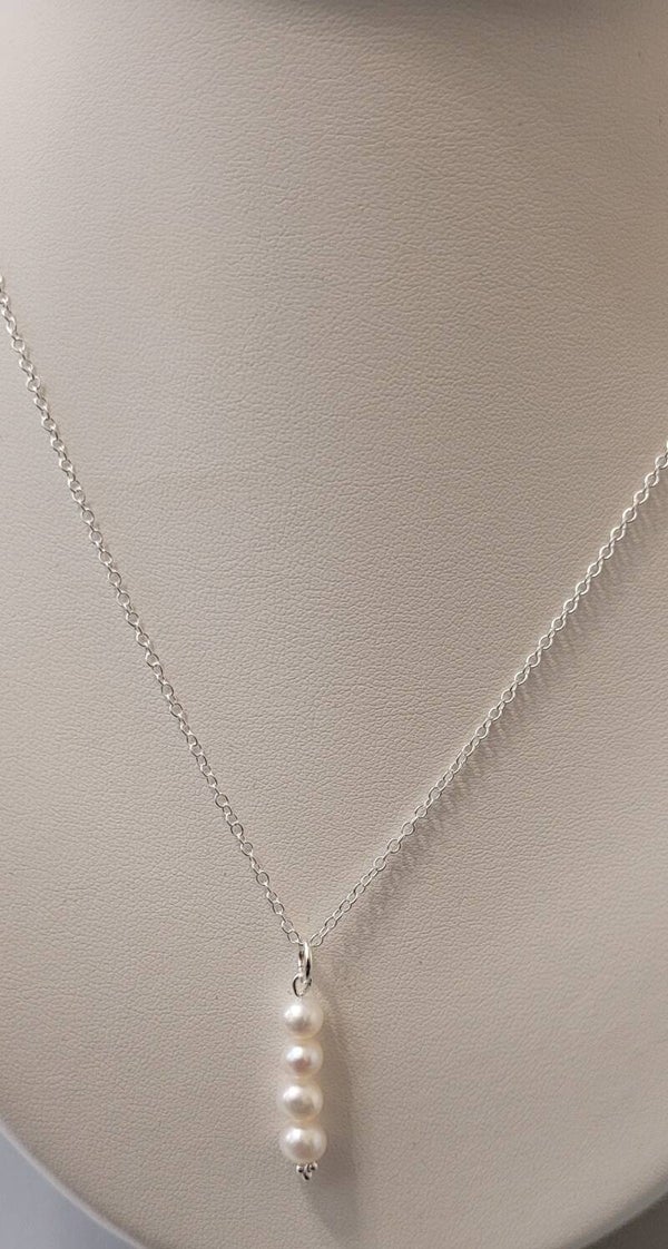 Collier en argent pendentif véritables perles naturelles