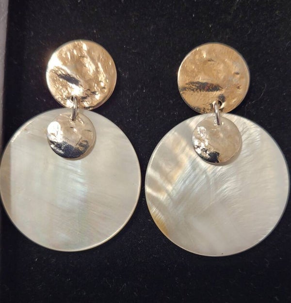 Boucles d'oreilles pendantes véritable nacre