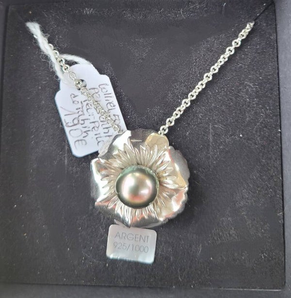 Collier 50cm en argent pendentif fleur perle de tahiti
