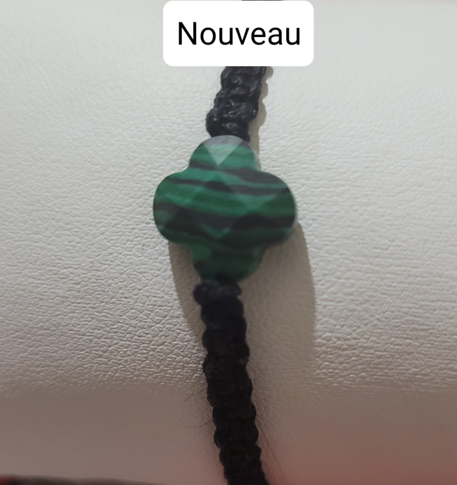 Bracelet noir tressé réglable pierre malachite