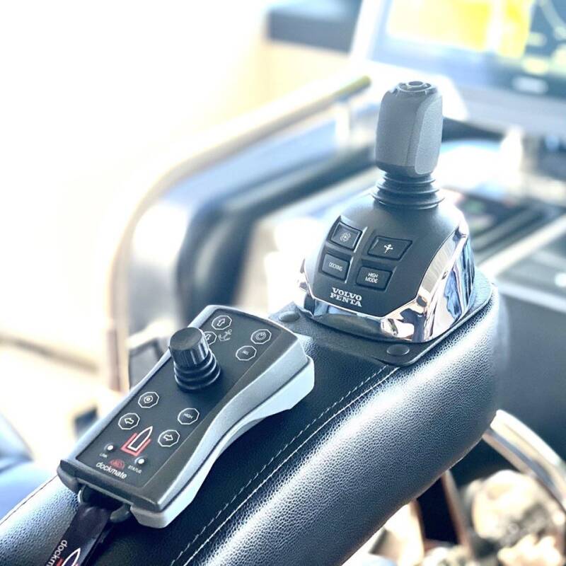 MANTENIMIENTO BARCOS MANIOBRAS CONTROL REMOTO