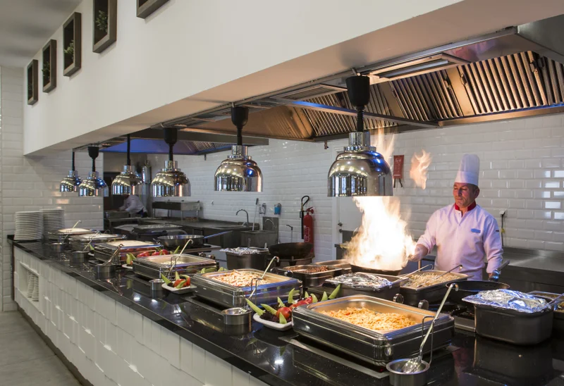 Een enorme keuze aan vers bereiden eerste klas maaltijden tijdens de Muziekreis van ThemaTravel naar Long Beach Resort