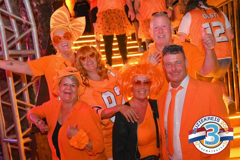 Nederlandstalige muziek en Oranje het hoort bij elkaar als de sneeuw en de zon