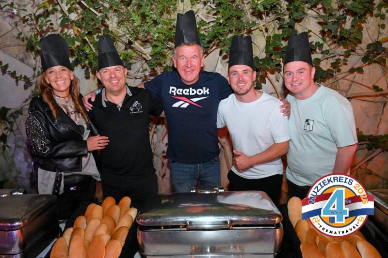 Aansluitend een schitterende vuurwerkshow tijdens de Special TV Muziekreis Festiviteiten