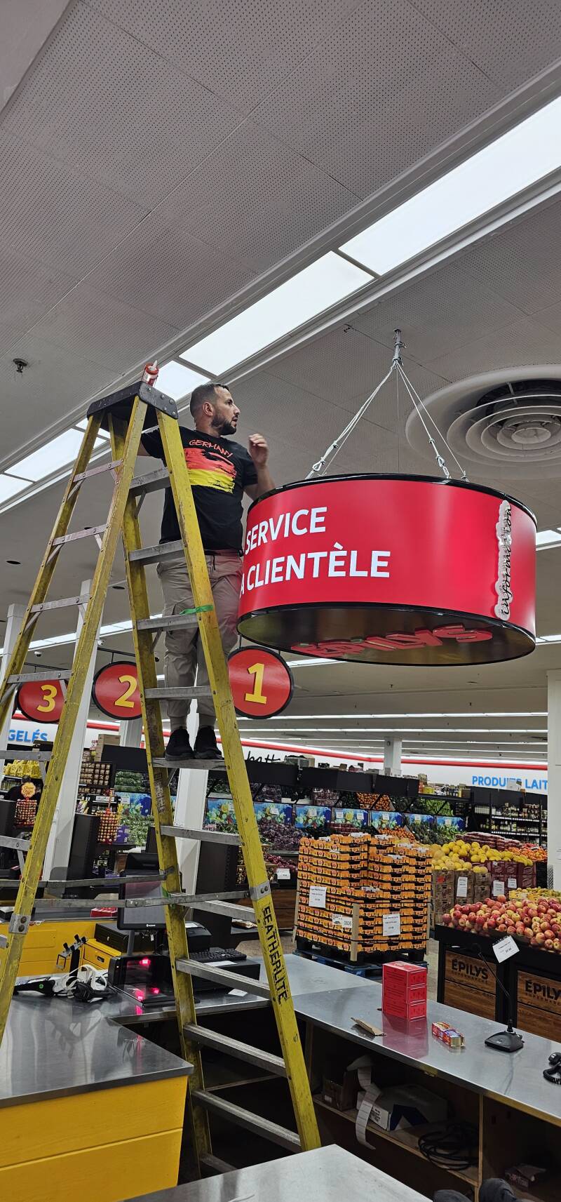 Installation d'enseigne Service à la clientèle