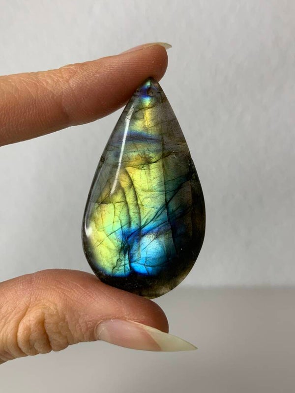 Labradoriet amulet hanger