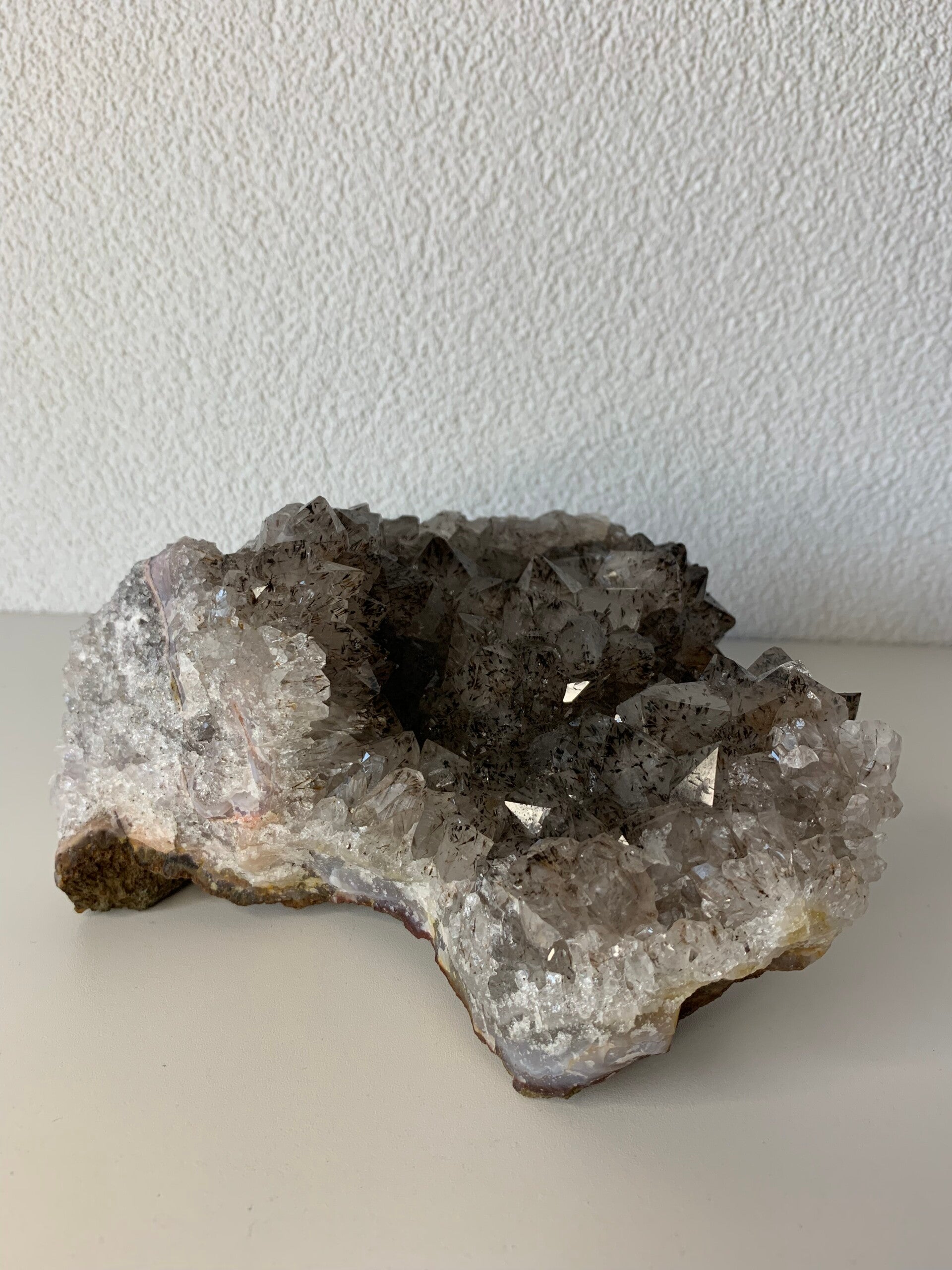 Kwarts met goethiet cluster