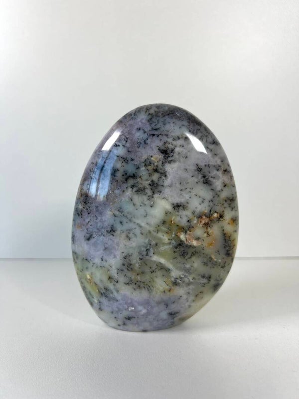 Dendriet opaal sculptuur