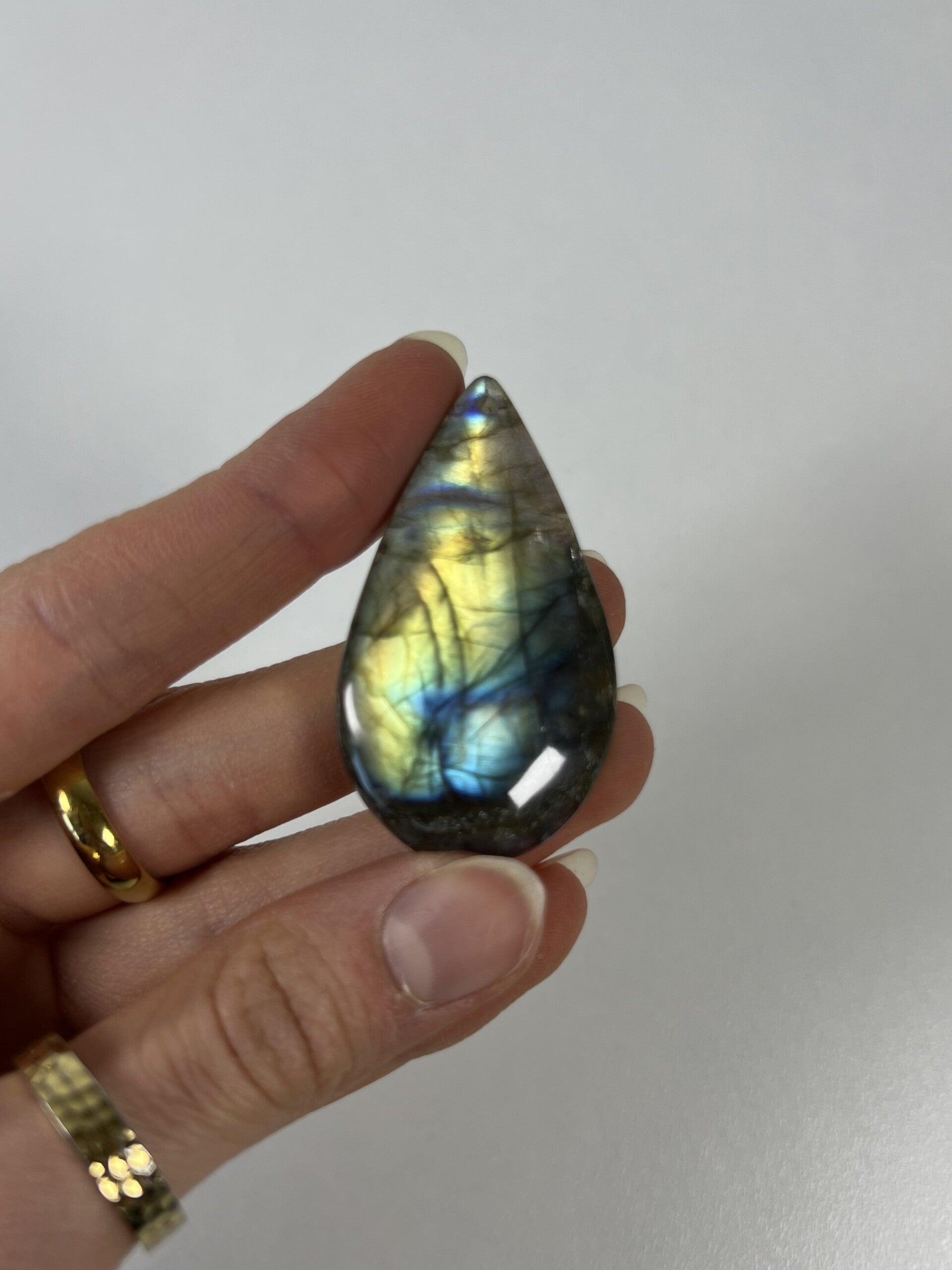 Labradoriet amulet hanger