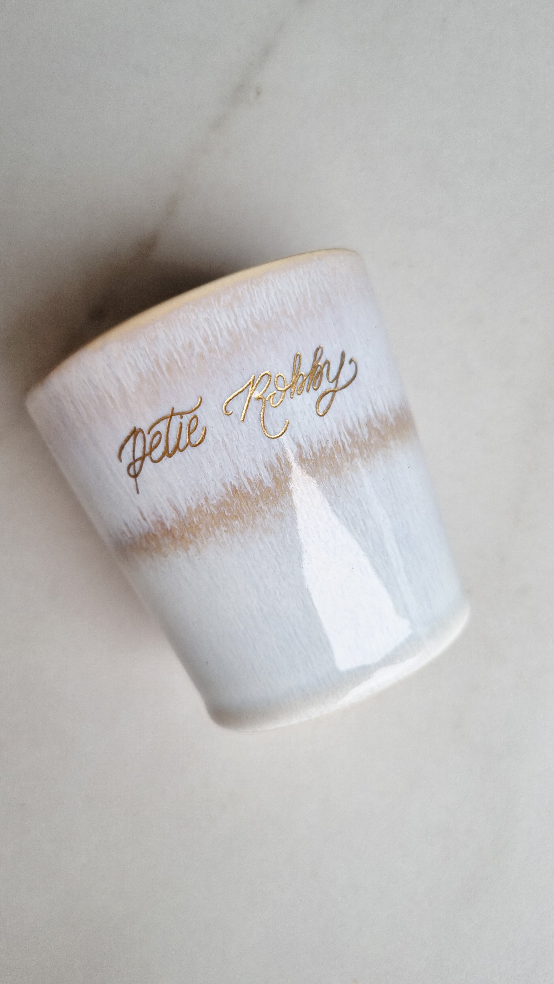 Beige mok met accent