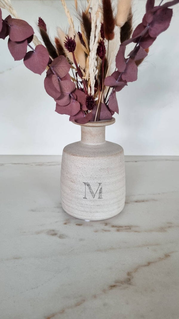 Keramiek vaas met droogbloemen