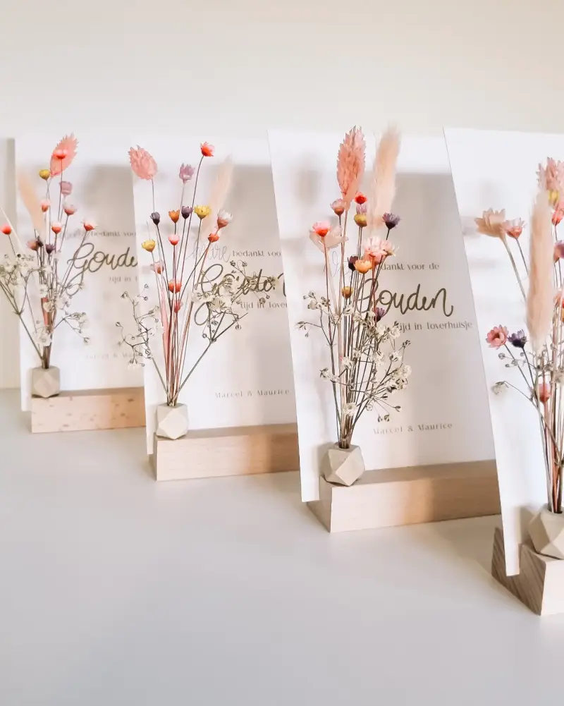 Wenskaart op maat + Kaarthouder met bloemen