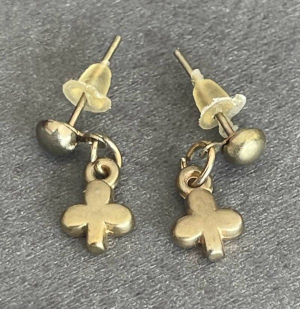 BOUCLE D OREILLES TREFLE