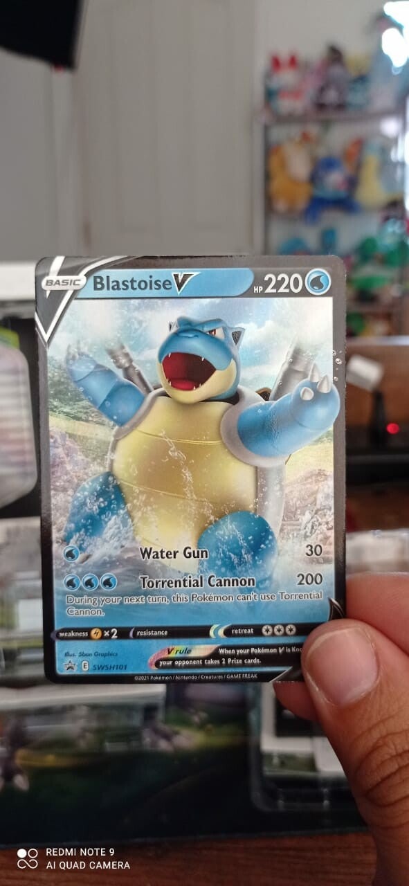 Pokémon TCG: Blastoise V Battle Deck