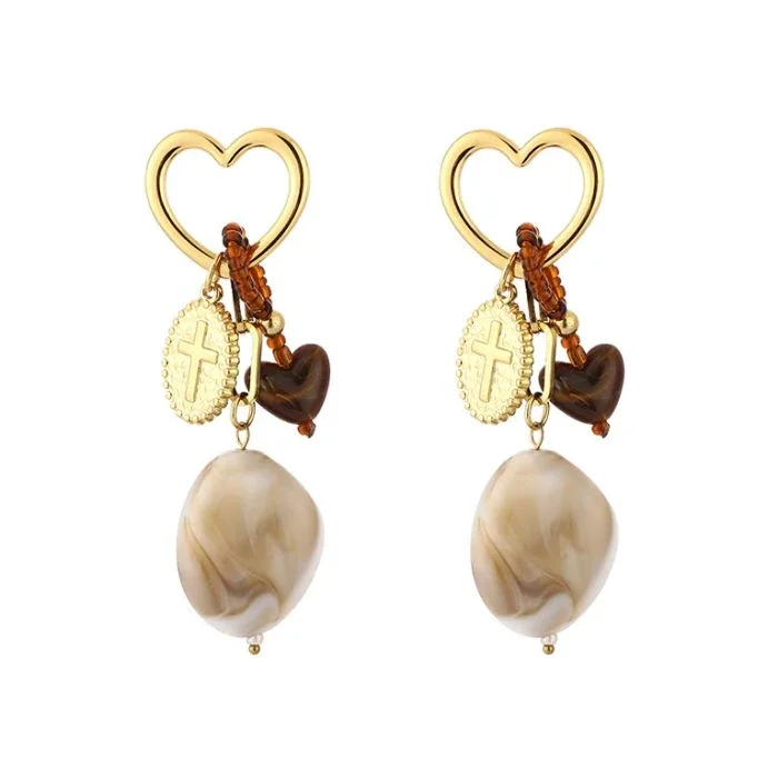 Heart stud stones earrings gold