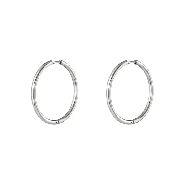 Classy hoop earrings silver
