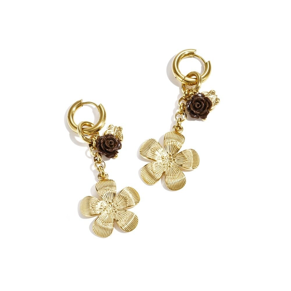 Floral earrings gold