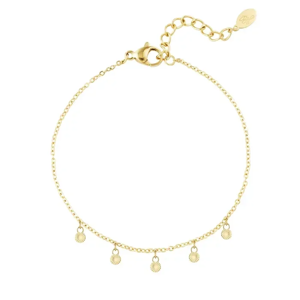 Round charm bracelet gold