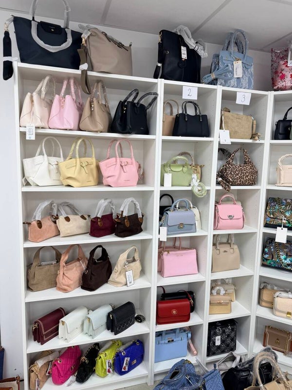 TASSEN SAMPLE SALE 1e TAS