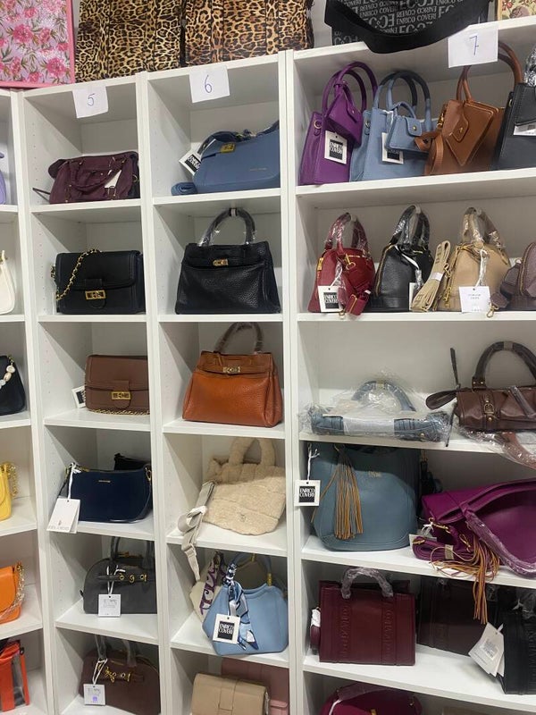 TIKTOK SAMPLE SALE 3/4/5e TAS