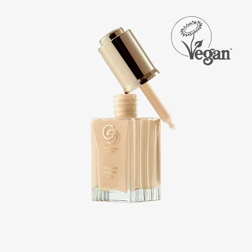 Giordani Gold Eternal Glow Foundation SPF 25 43243